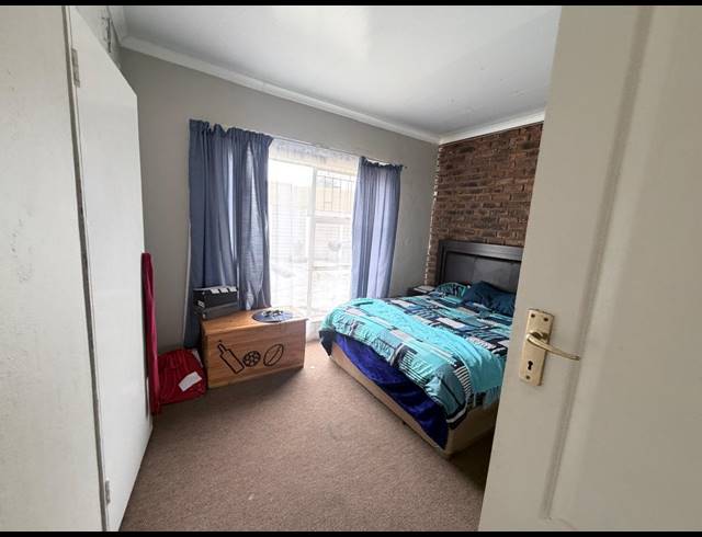 4 BEDROOM FREESTANDING FOR SALE IN SUNAIR PARK